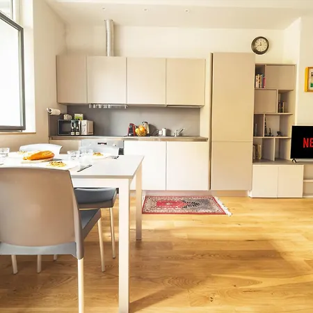 We - Monte Altissimo House - * Milano